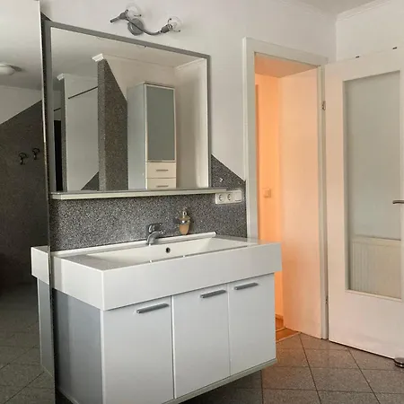 With Alpine Views Apartment Neuhaus (Muhlievertel)